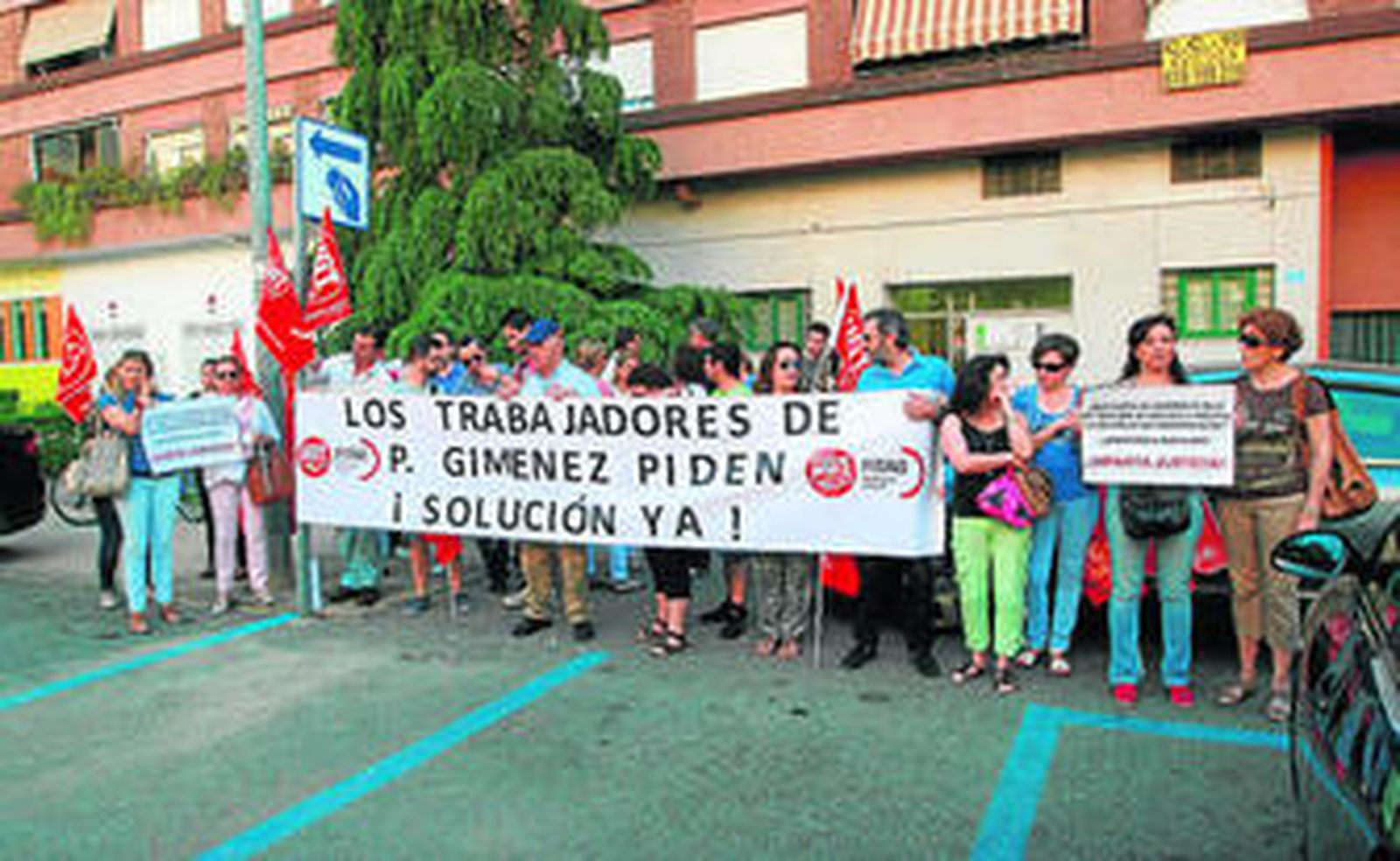 Última protesta de los trabajadores, a las puertas del Juzgado de lo Mercantil.