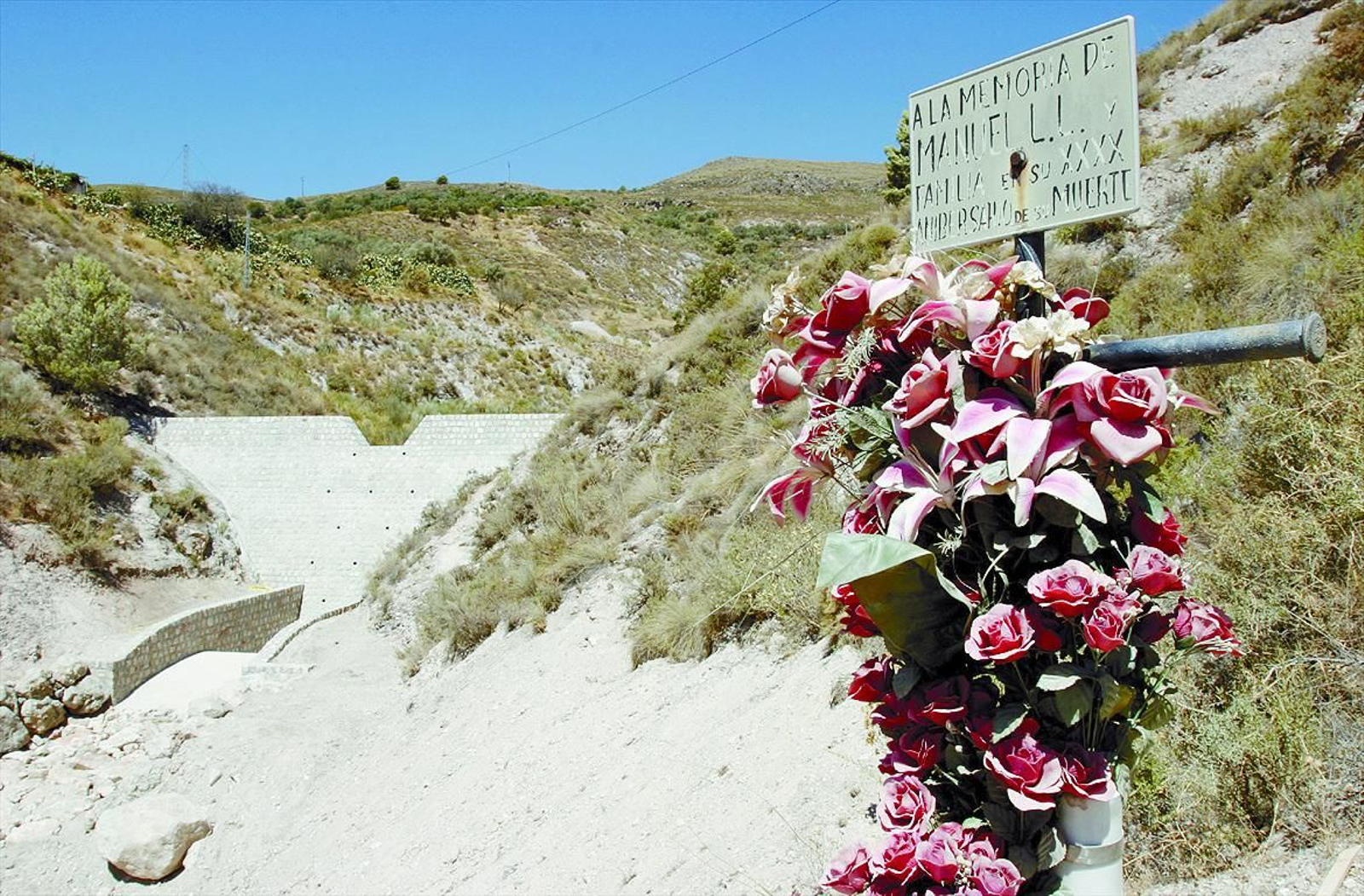 La Diputación exige a la Junta la protección de las fosas del Carrizal