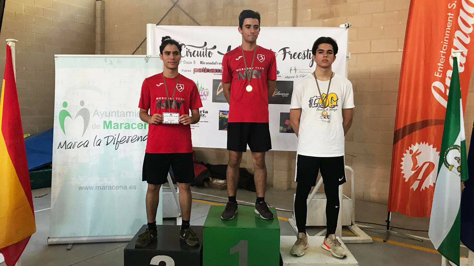 Uno de los podios de la categoría masculina