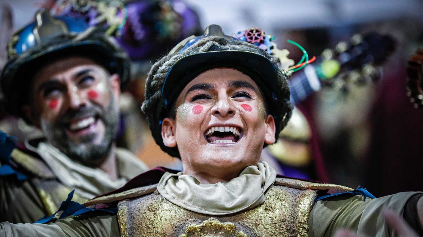 Búscate entre las mejores imágenes de la sexta sesión de cuartos de final del COAC 2025