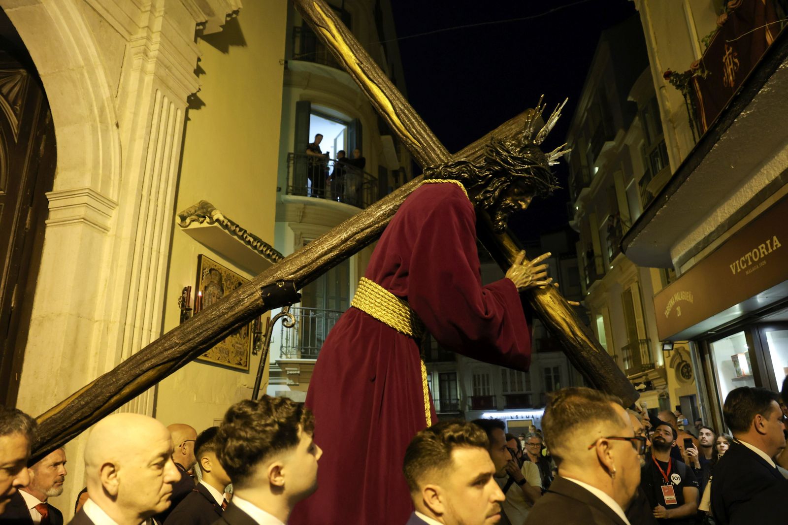 Los mejores momentos del Viernes de Dolores en Málaga, en fotos