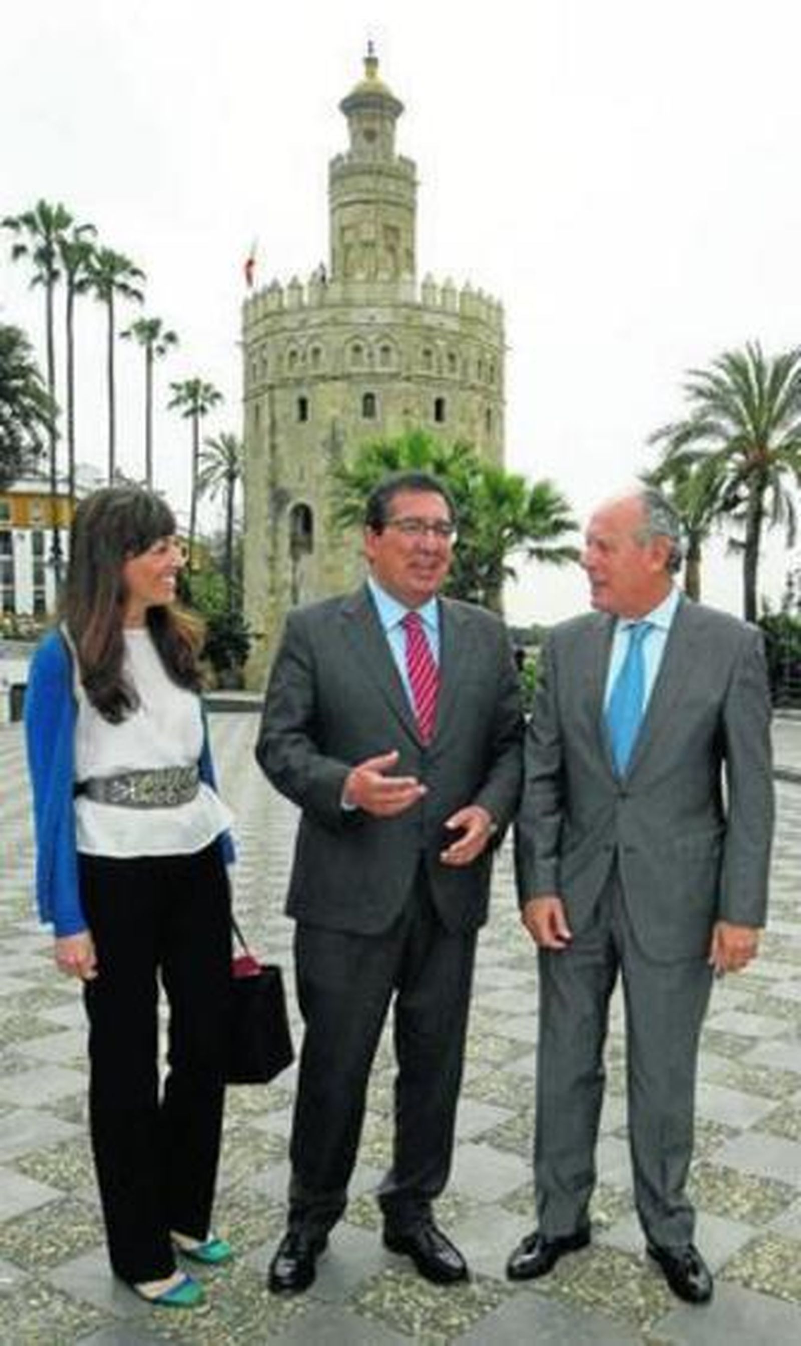 Guiomar Romero, Antonio Ruibérriz de Torres y Antonio Pulido, ayer.