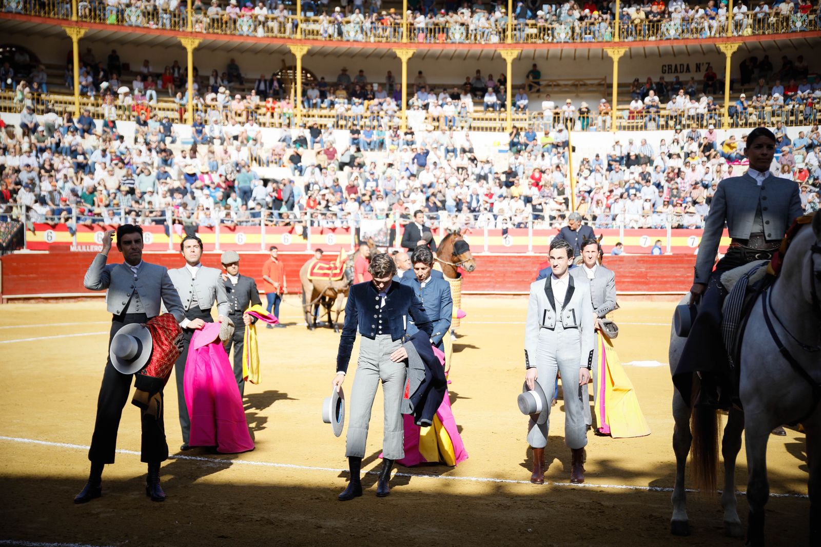 Imágenes del festival mixto lucha contra el cáncer