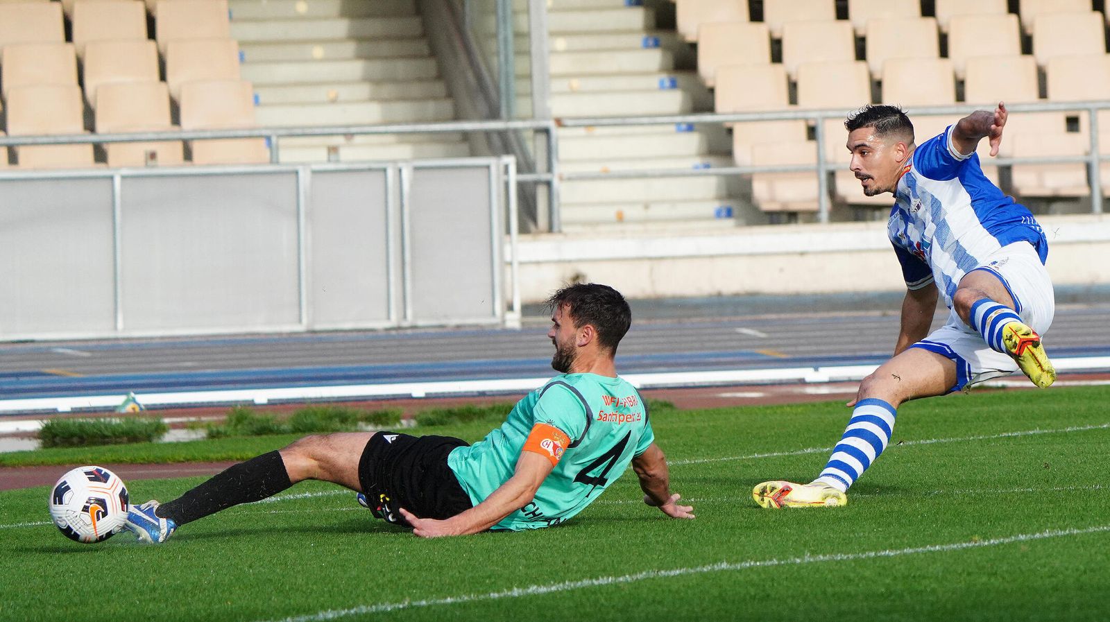 La derrota del Jerez Industrial ante el Chiclana en Chapín en imágenes