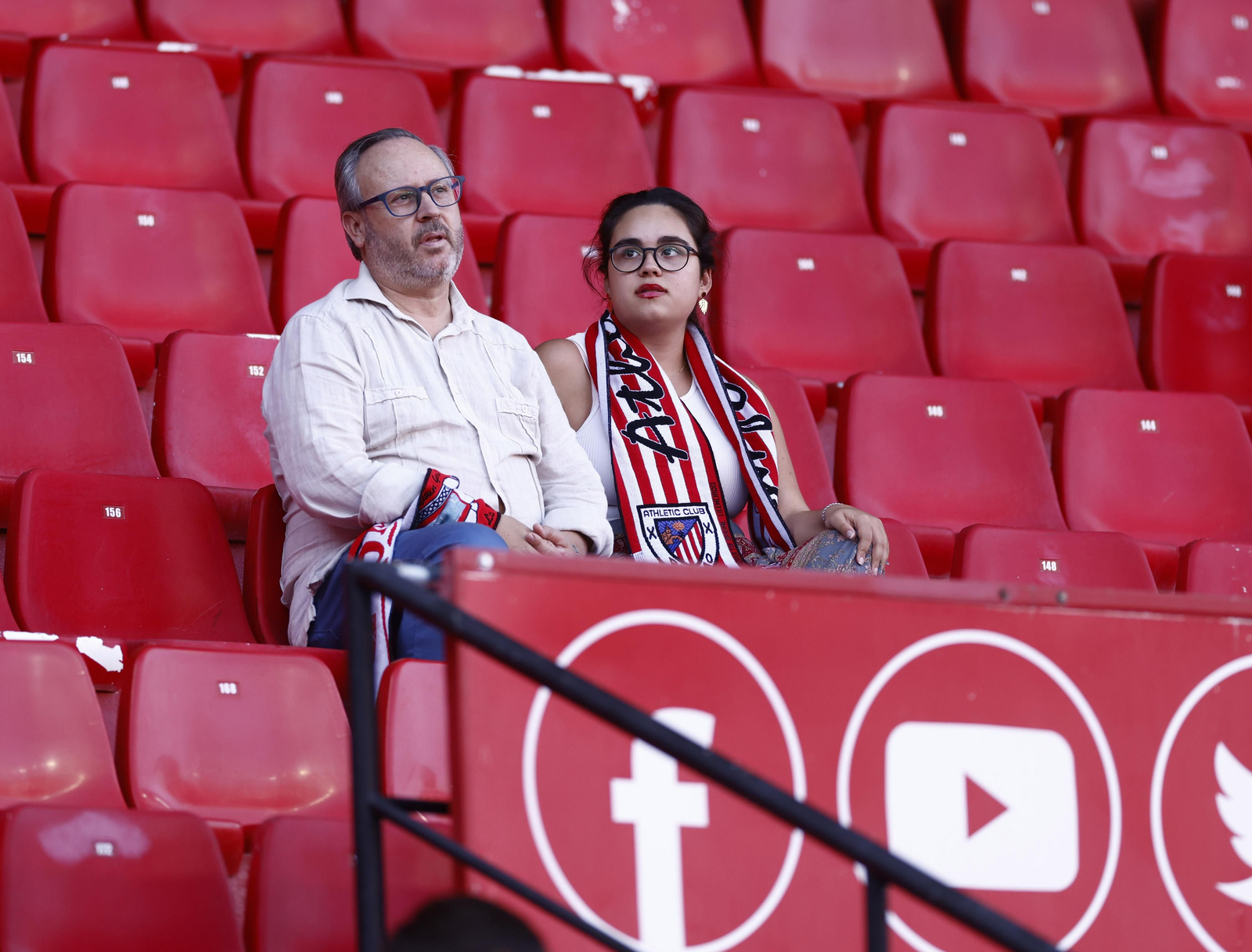 Búscate en las fotos del Sevilla-Athletic