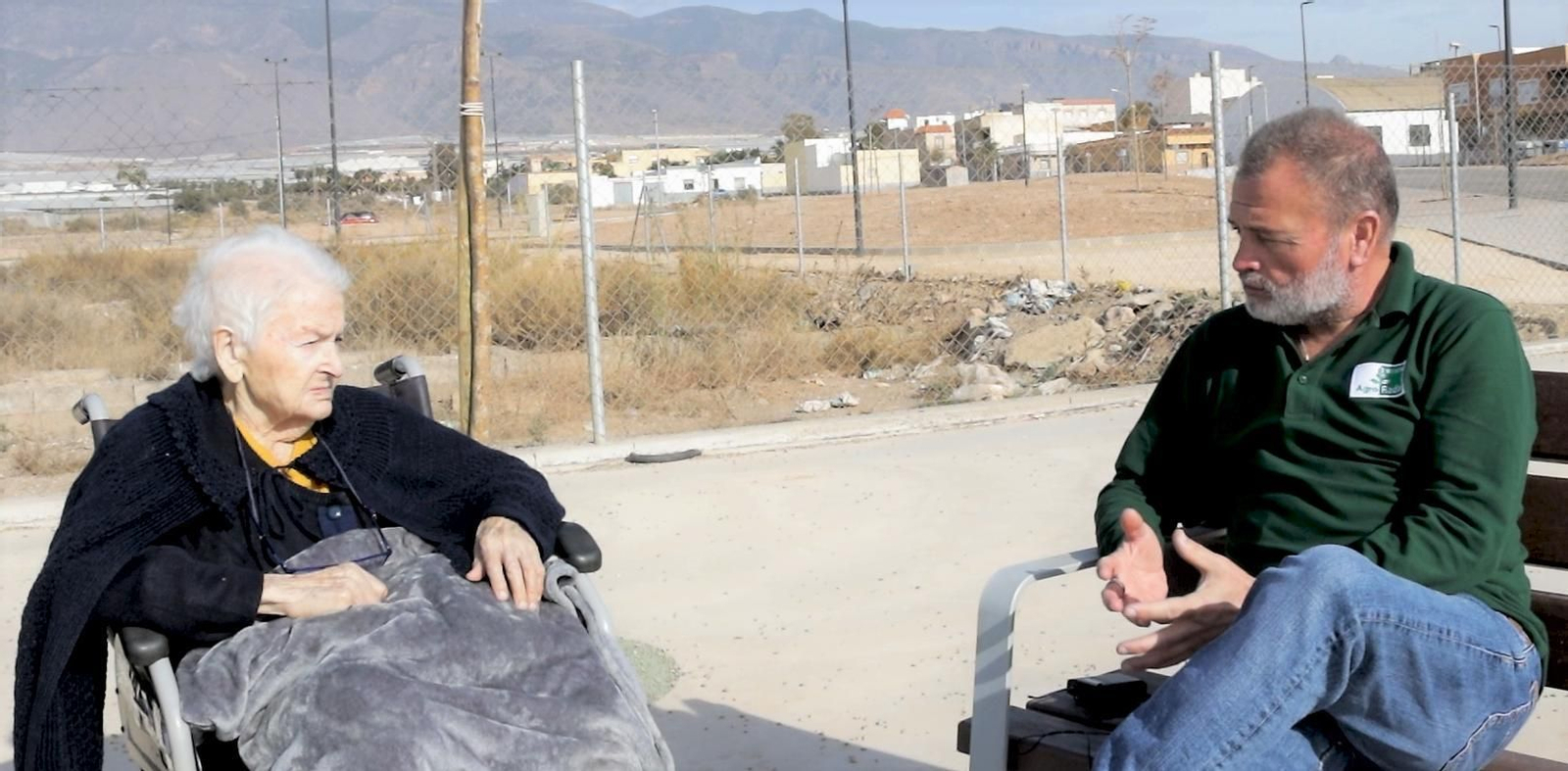 Rogelia Rovira Nuño participa en el cortometraje con Antonio Navarro.