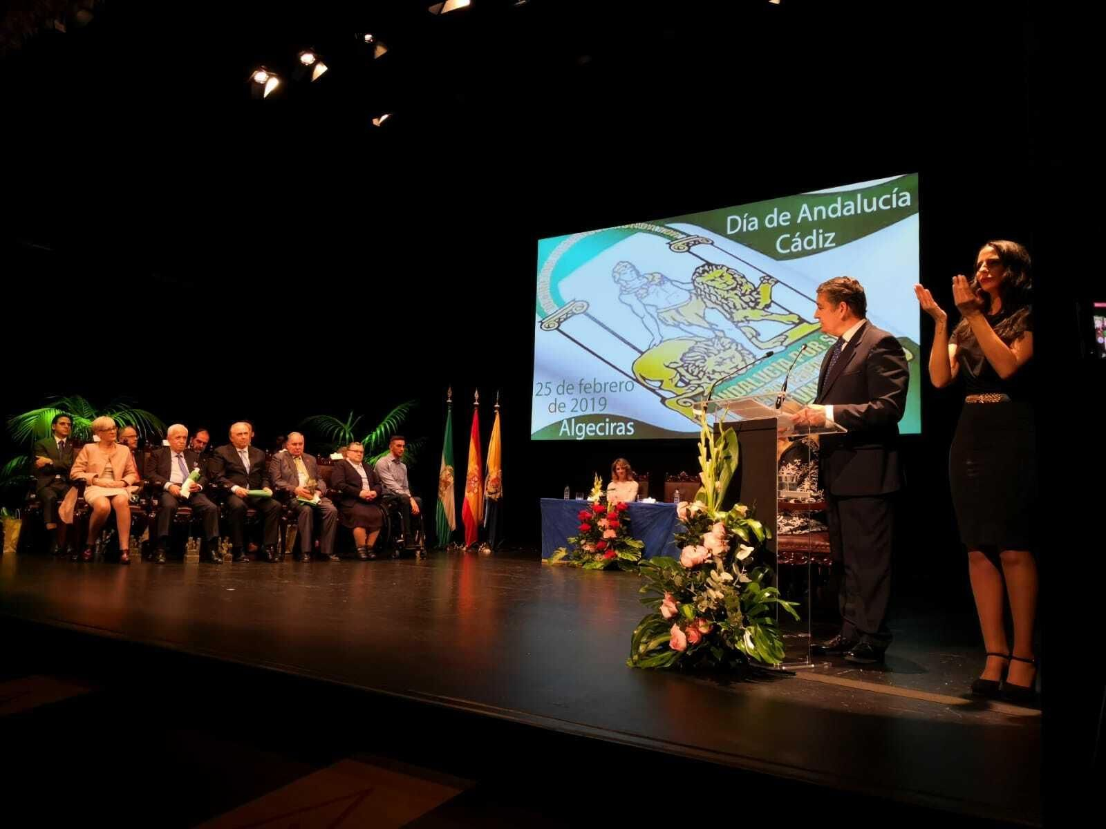 Sanz, durante la entrega de galardones en Algeciras.