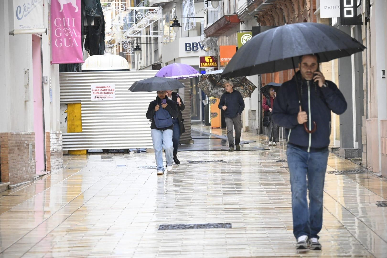 Imágenes del paso de la DANA por Huelva en la mañana del viernes