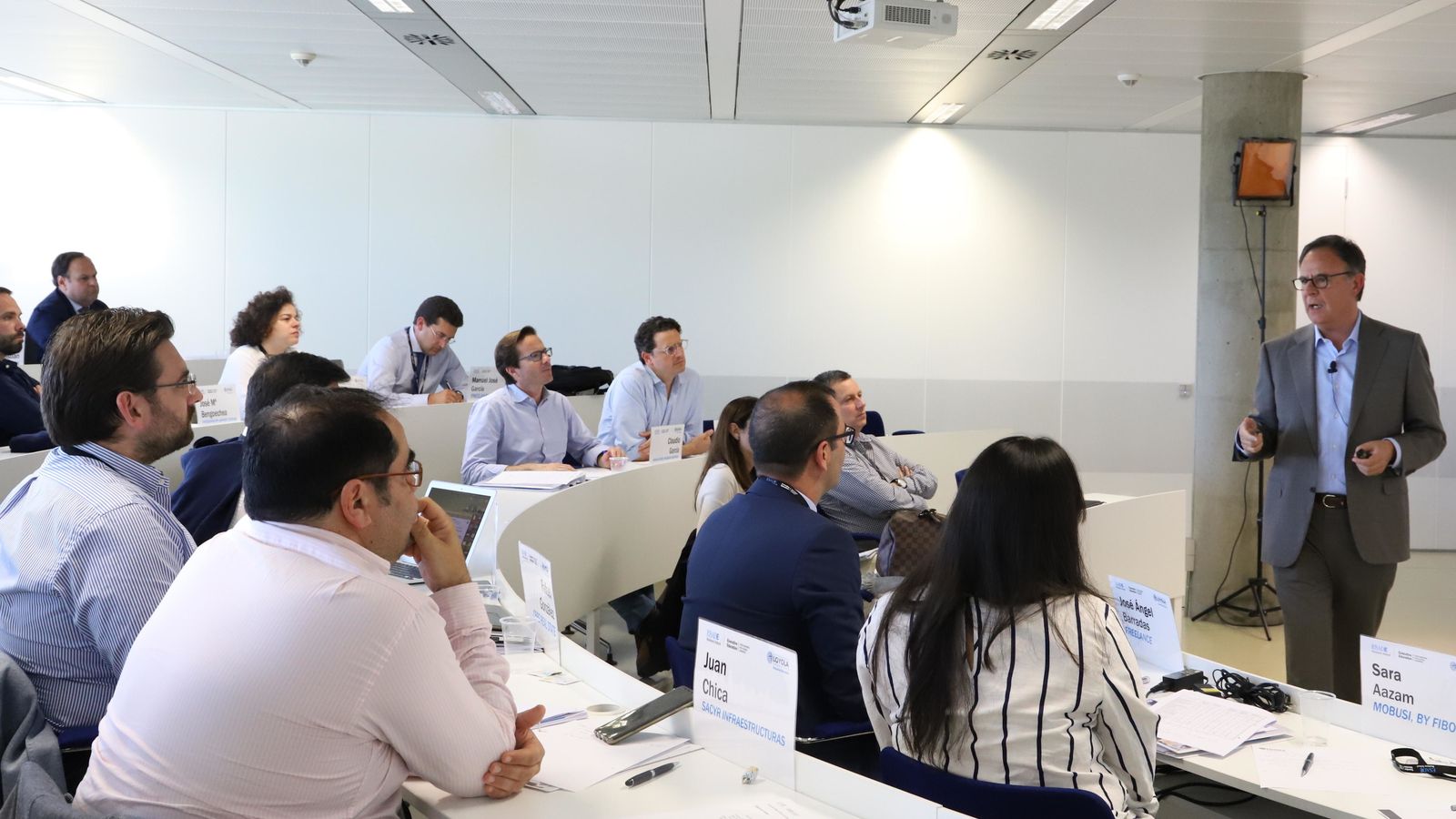 Sesión de Estrategia y General Management impartida por Marcel Planellas en el Corporate MBA de Loyola Executive Education y Esade.