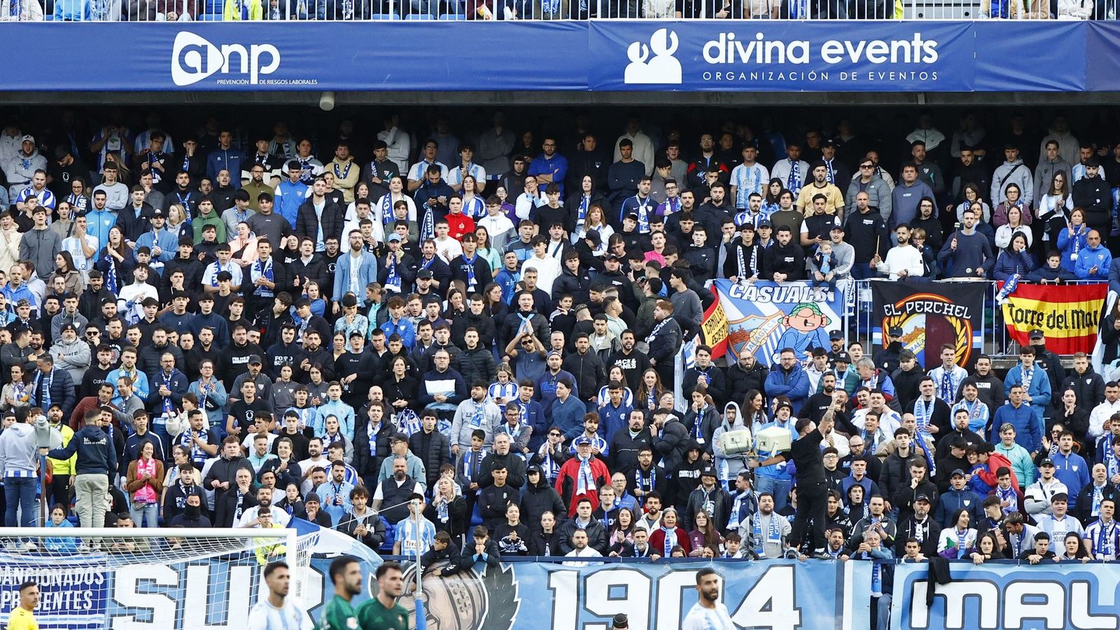 Búscate en La Rosaleda durante el Málaga CF-Racing de Ferrol