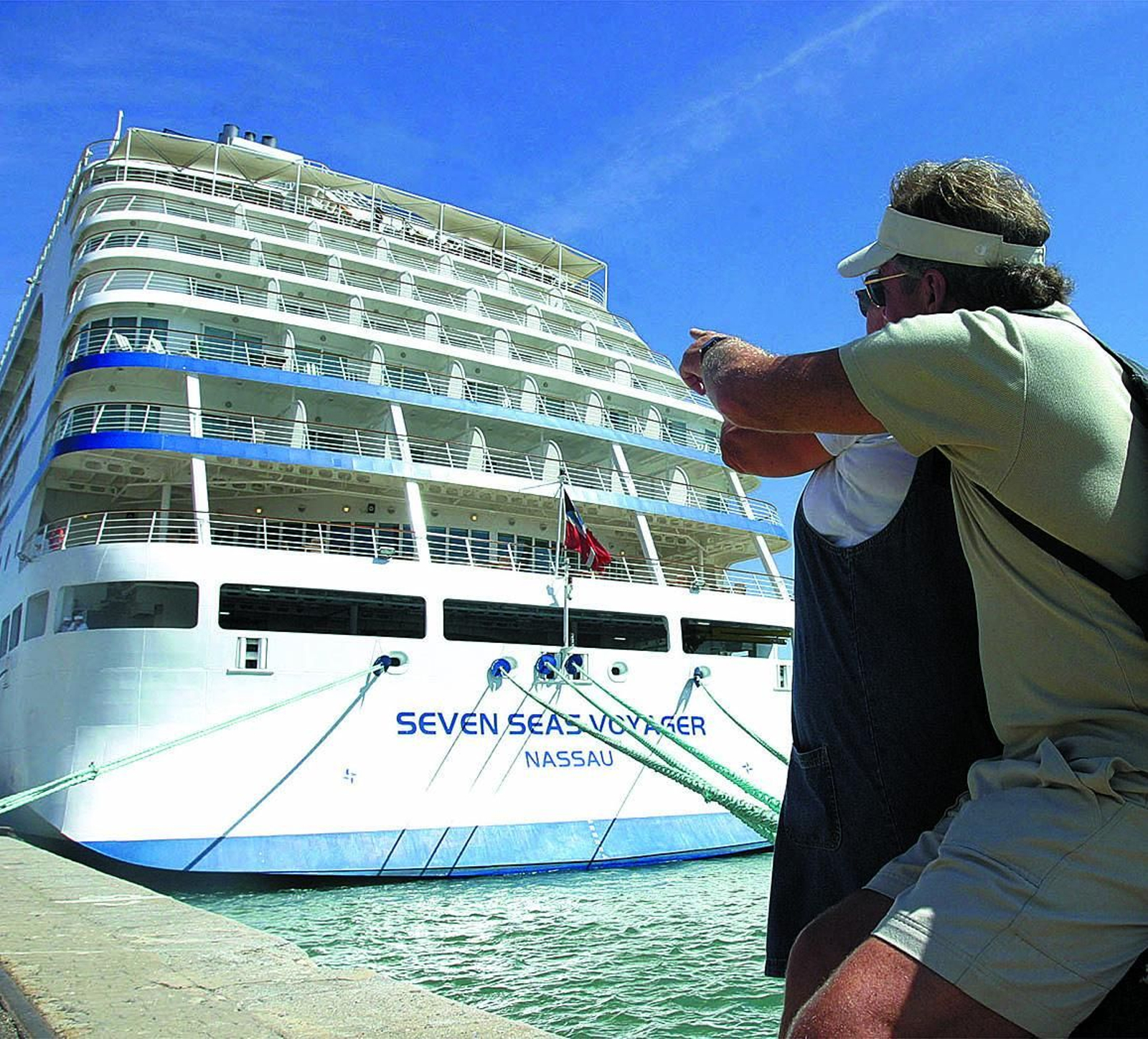 El Seven Seas Voyager, uno de los cruceros muy habituales en el puerto de Cádiz ha sido uno de los que ha modificado su trayecto tras el conflicto bélico en Israel
