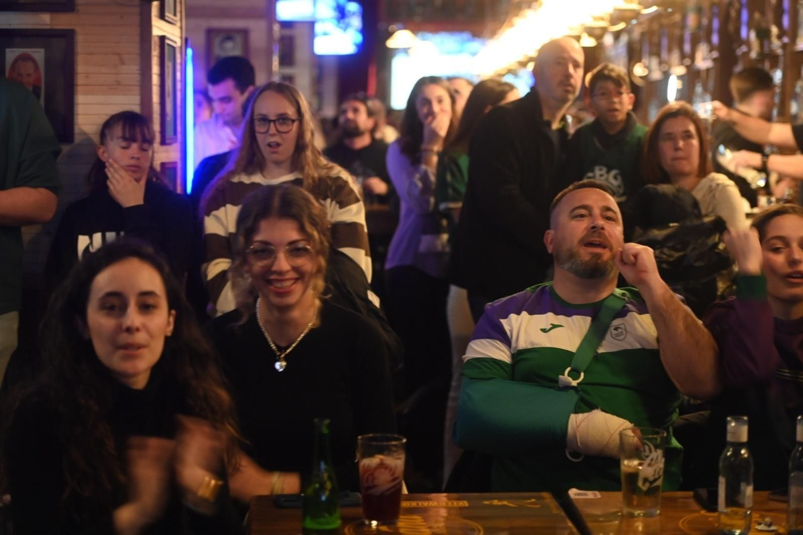 La fiesta del Le Grand Café del Centro con el Unicaja, en imágenes