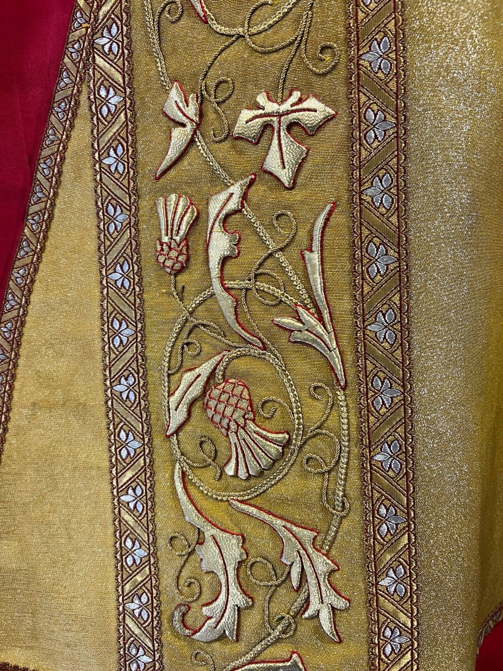 Detalle del bordado decimonónico