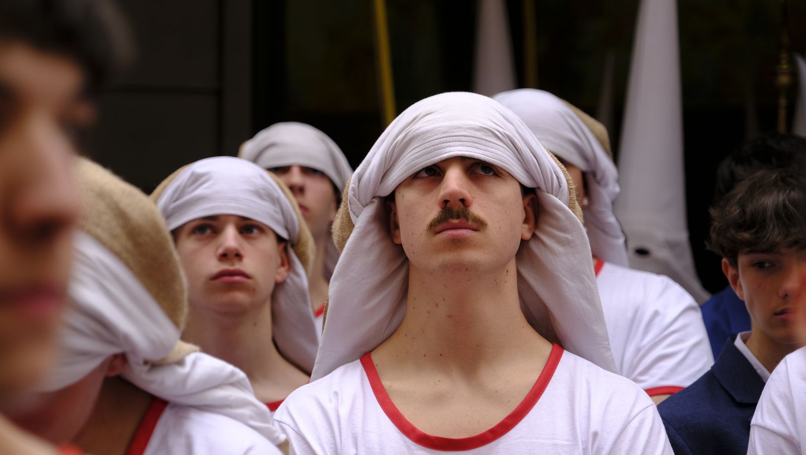 La Borriquita procesiona por las calles de Almería, en imágenes