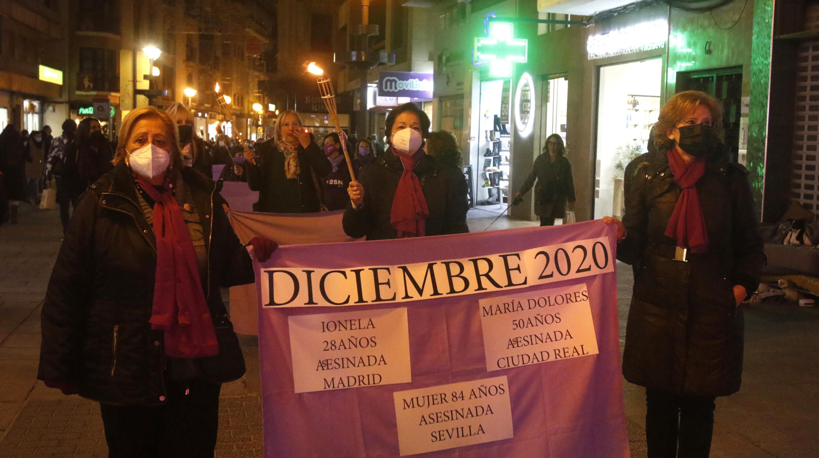 La manifestación contra la violencia de género en Córdoba, en fotografías