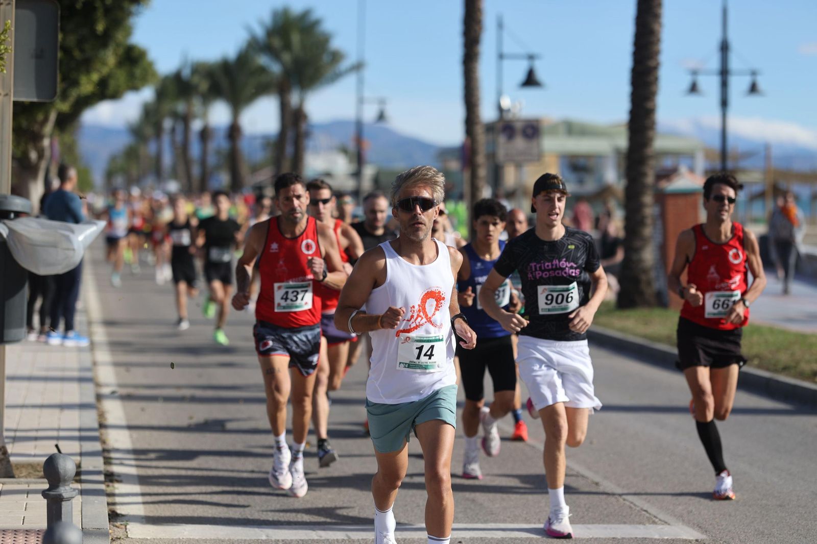 Las fotos de la Carrera Solidaria No Más Suicidios en Torremolinos