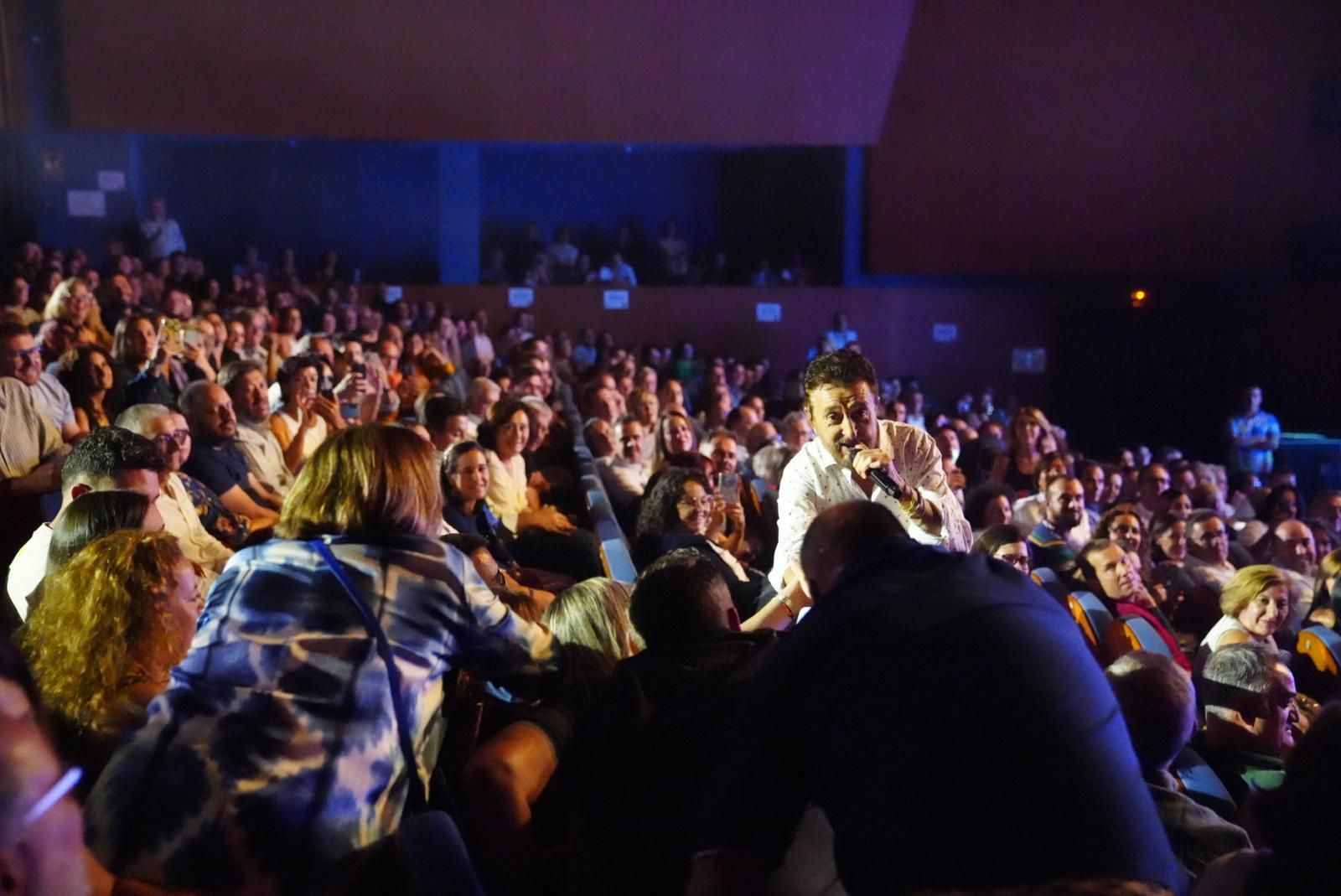 El concierto de Manolo García en el teatro El Silo de Pozoblanco, en fotografías