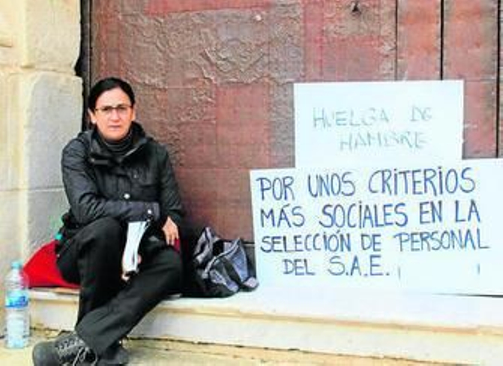 Inmaculada ha iniciado su huelga en la plaza de la Encarnación.