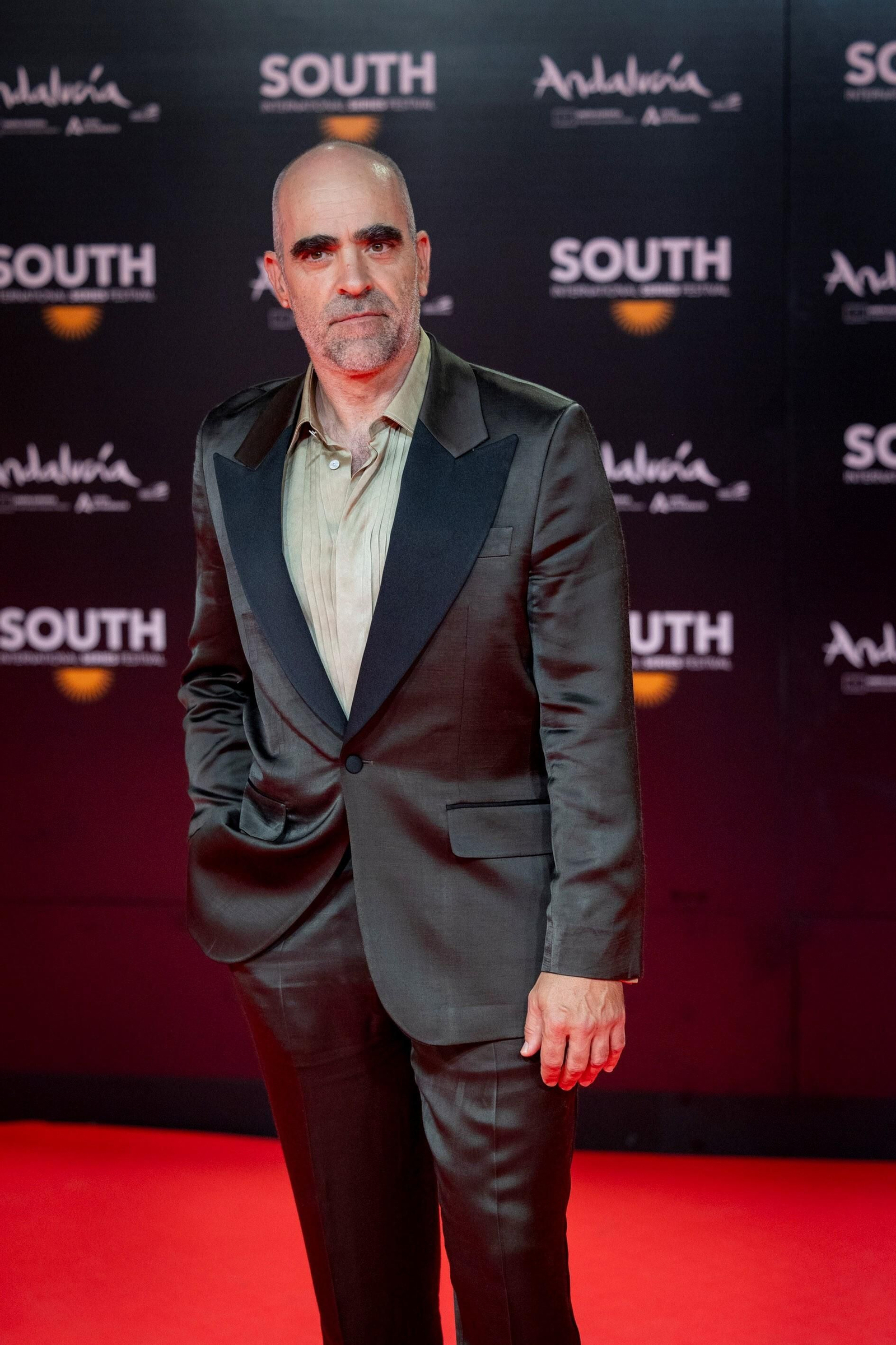 Todas las imágenes de la gran alfombra roja del South Series Festival en Cádiz: Luis Tosar, Marta Hazas, Mariano Peña, ....