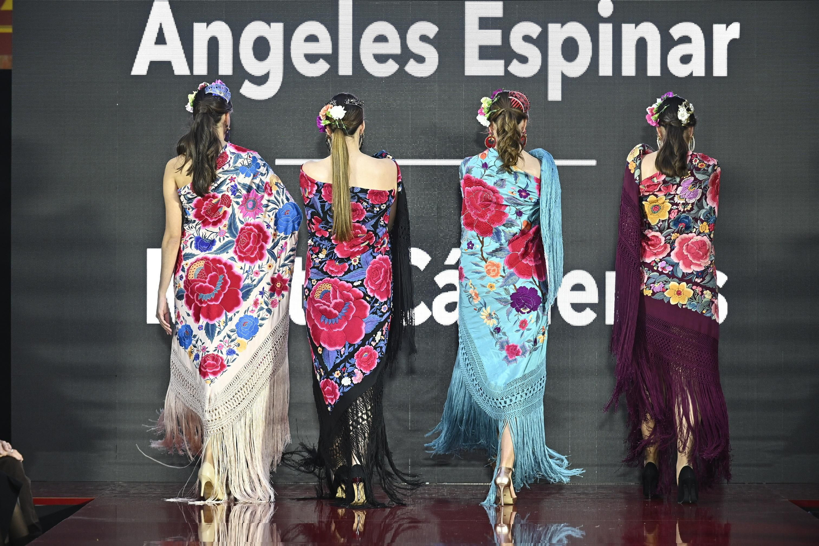 El desfile de Ángeles Espinar y Maite Cárdenas en Pasarela Huelva Flamenca 2022, todas las fotos