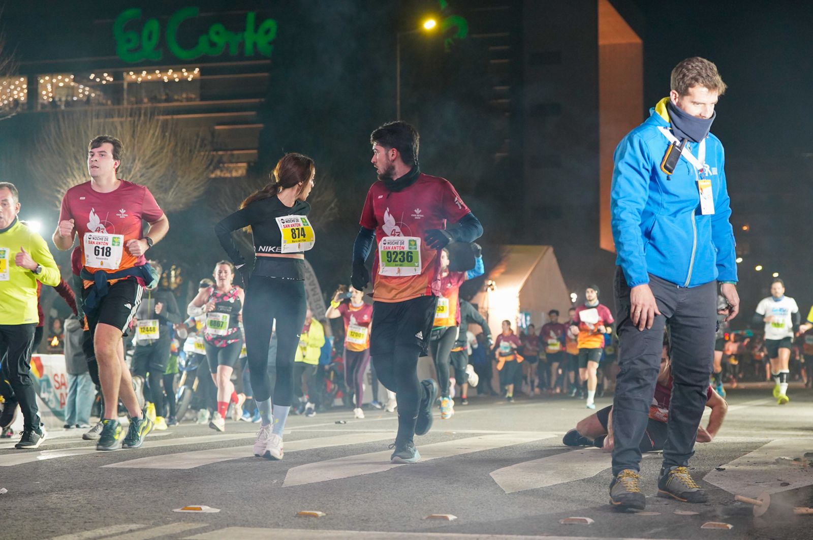 En imágenes: búscate en tu llegada a meta de la Carrera de San Antón 2026 (13)