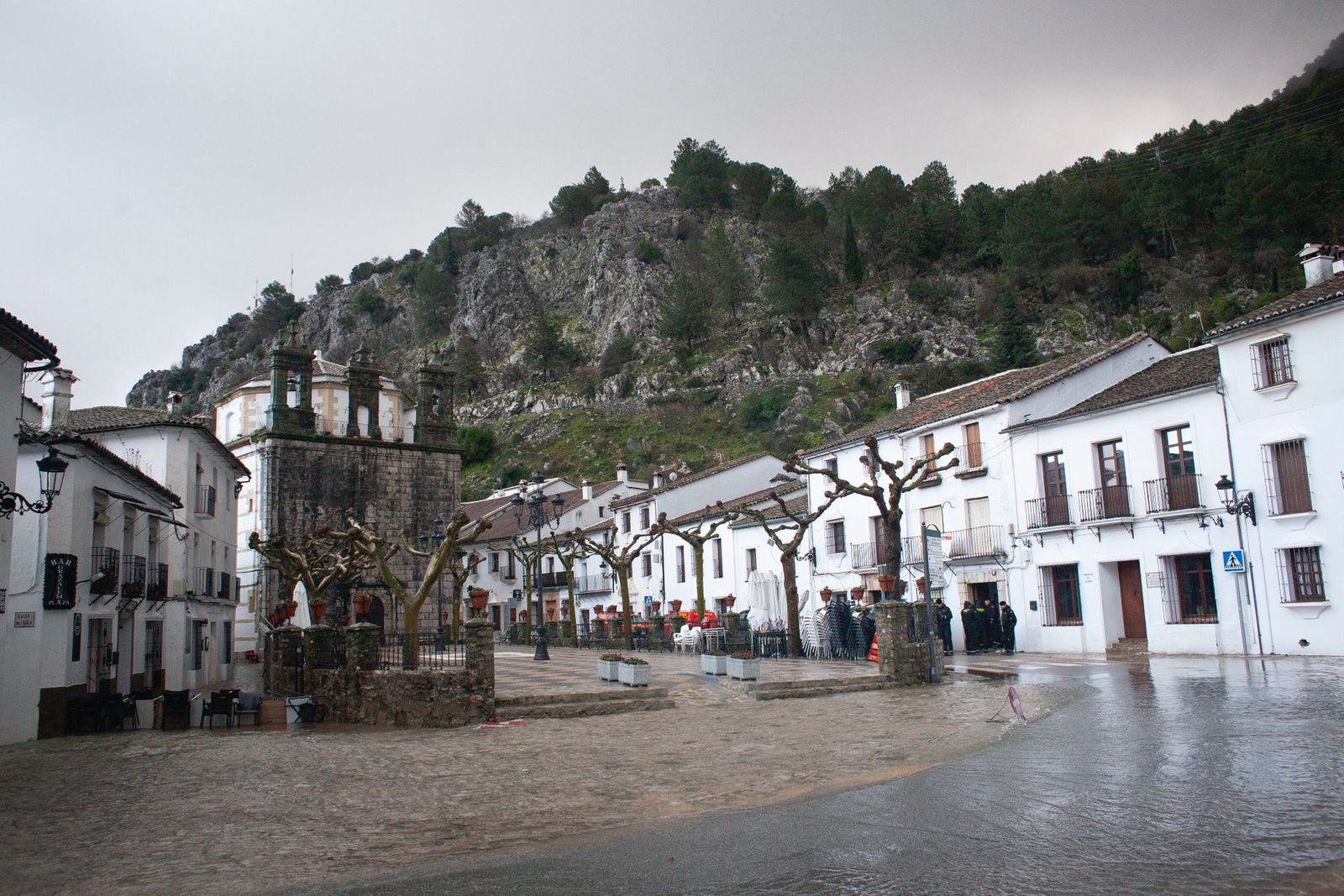 Las imágenes de Grazalema el día del desalojo