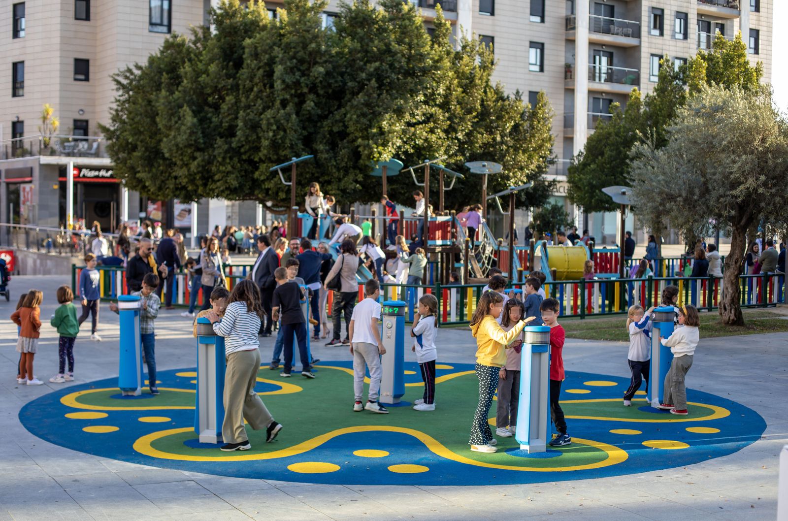 Los más pequeños ya pueden disfrutar del parque interactivo.