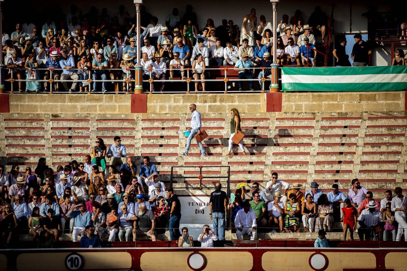 Daniel Crespo, Manzanares y Juan Ortega, en la plaza de toros de El Puerto
