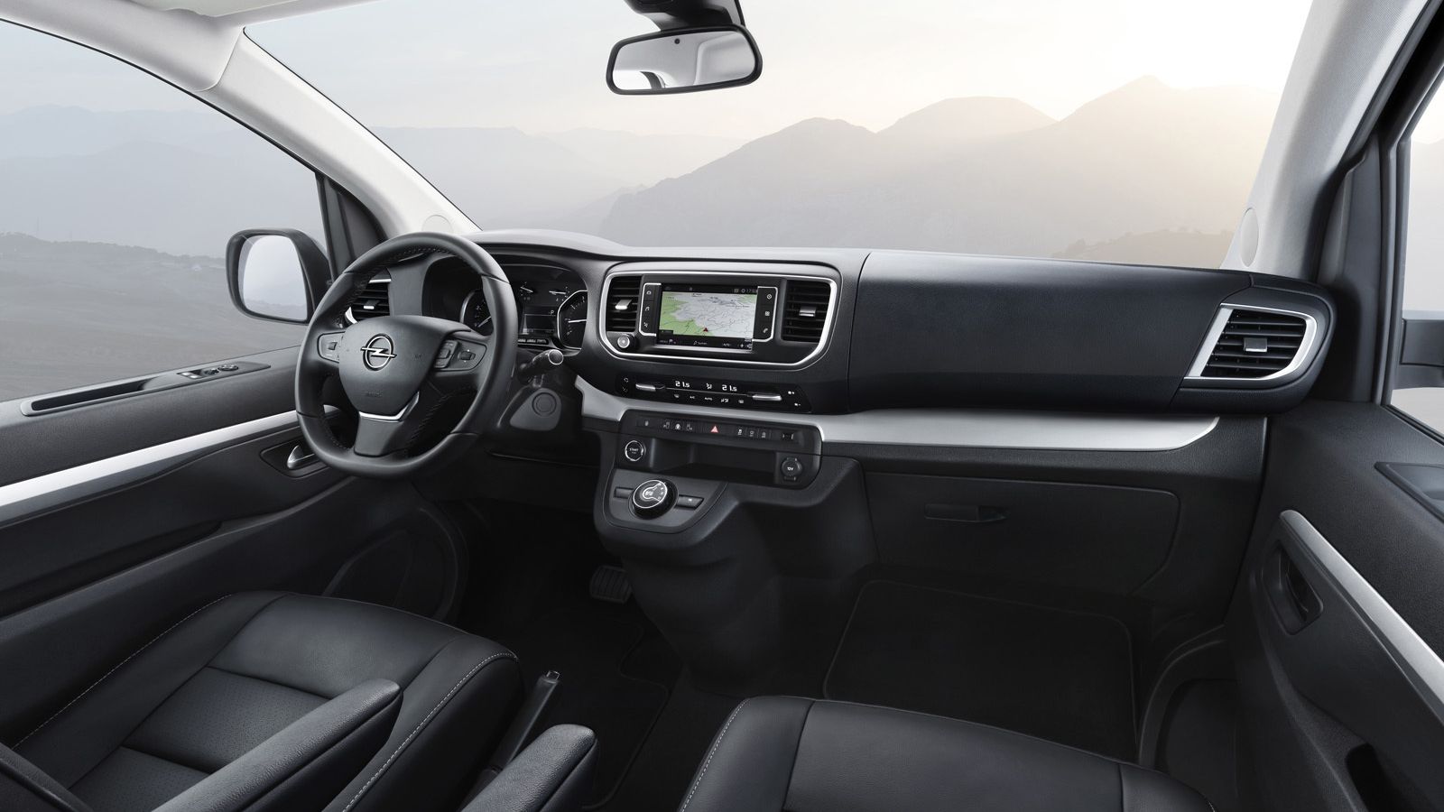 El interior destaca por su amplia habitabilidad.