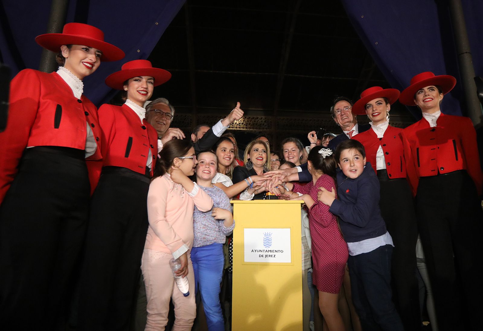 Las imágenes del alumbrado de la Feria del Caballo