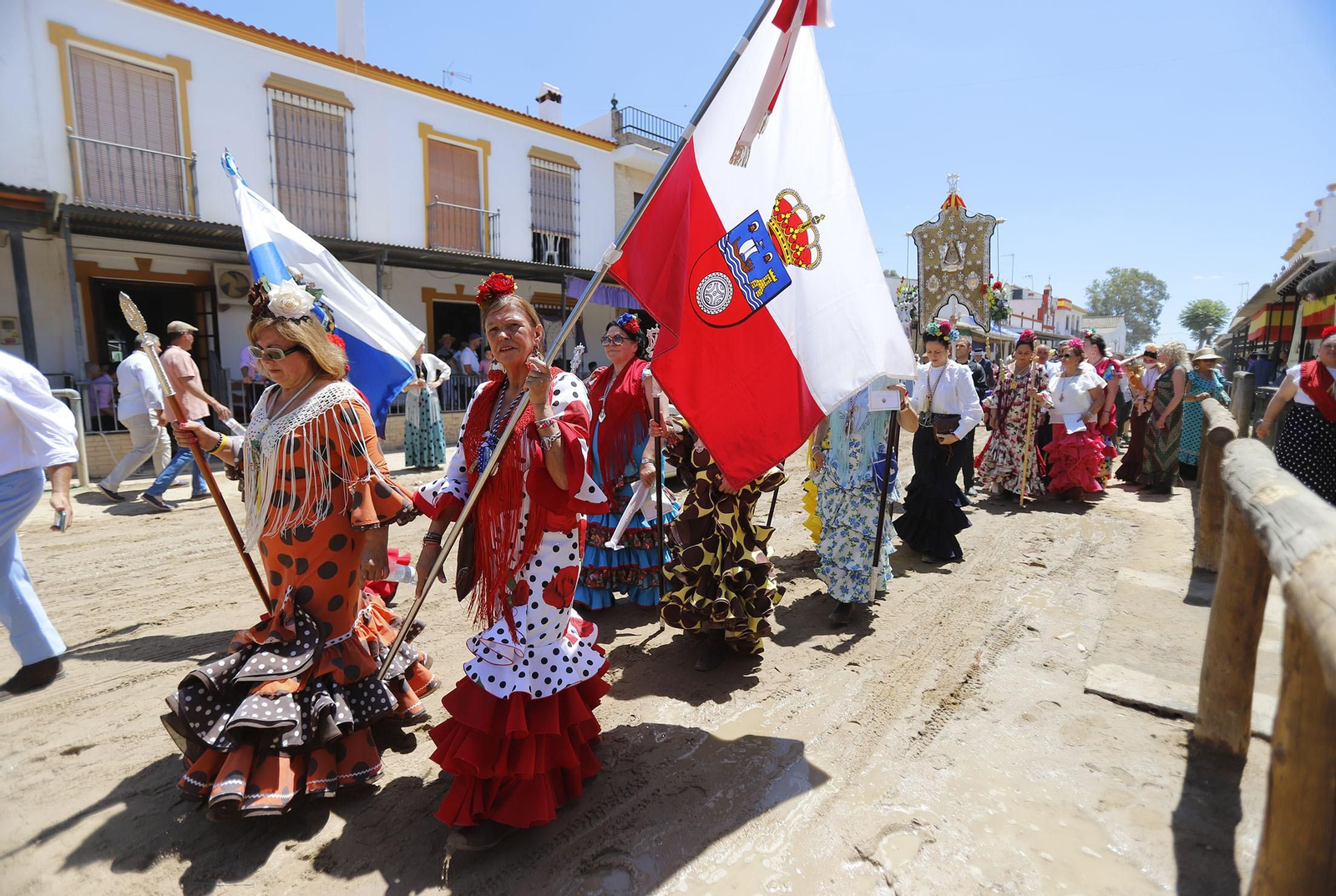 Ambiente en la aldea del Rocío en la jornada del sábado