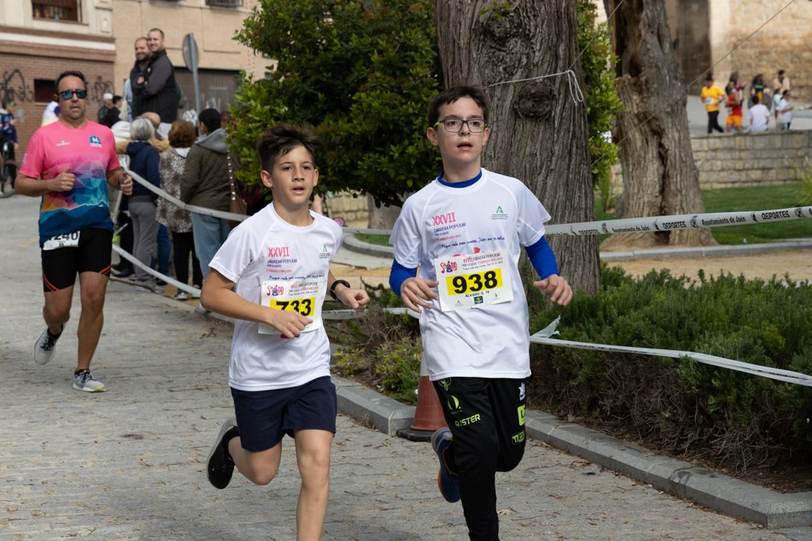 Más de 2.100 participantes corren  para promover la salud en Jaén, en imágenes (2)