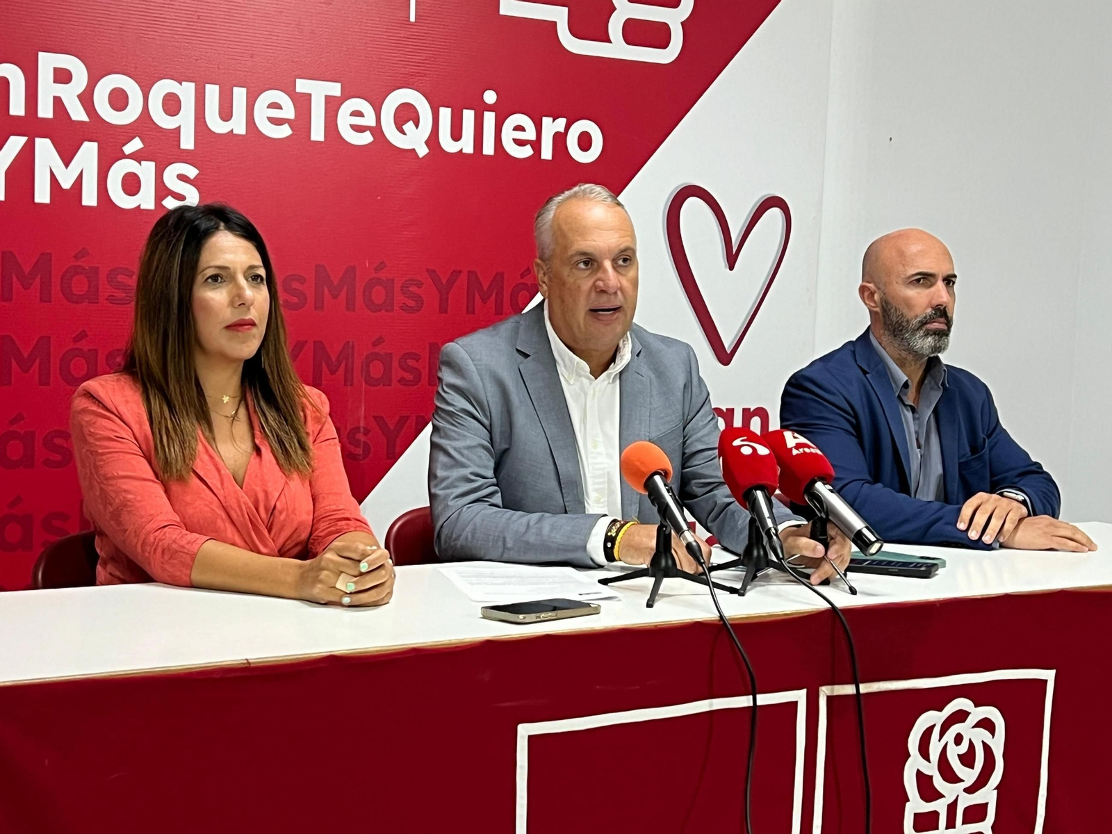 Juan Carlos Ruiz Boix, entre Belén Jiménez y Juanma Ordóñez.