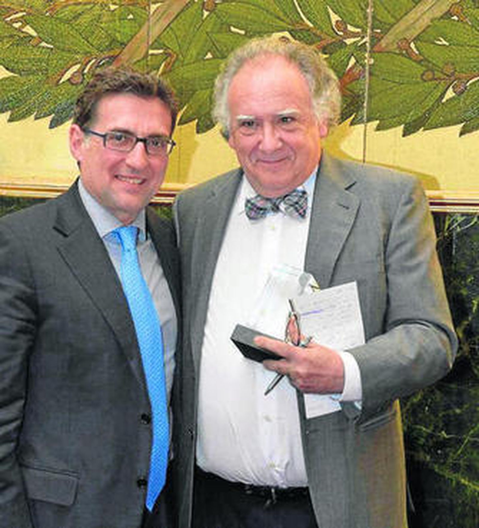 Xavier Montalbán, vocal de la SEN, y el doctor Guillermo Izquierdo.