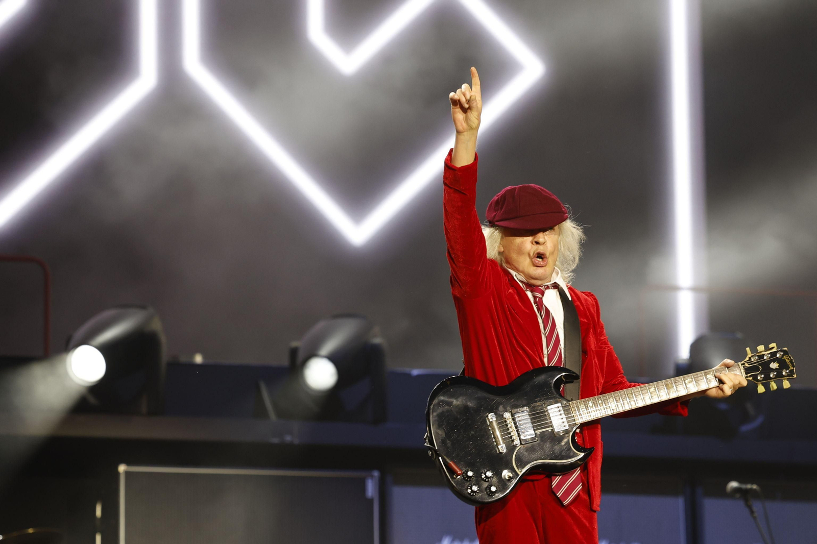 Las imágenes del primer concierto de AC/DC en Sevilla por su gira 'Power Up Tour 2024'