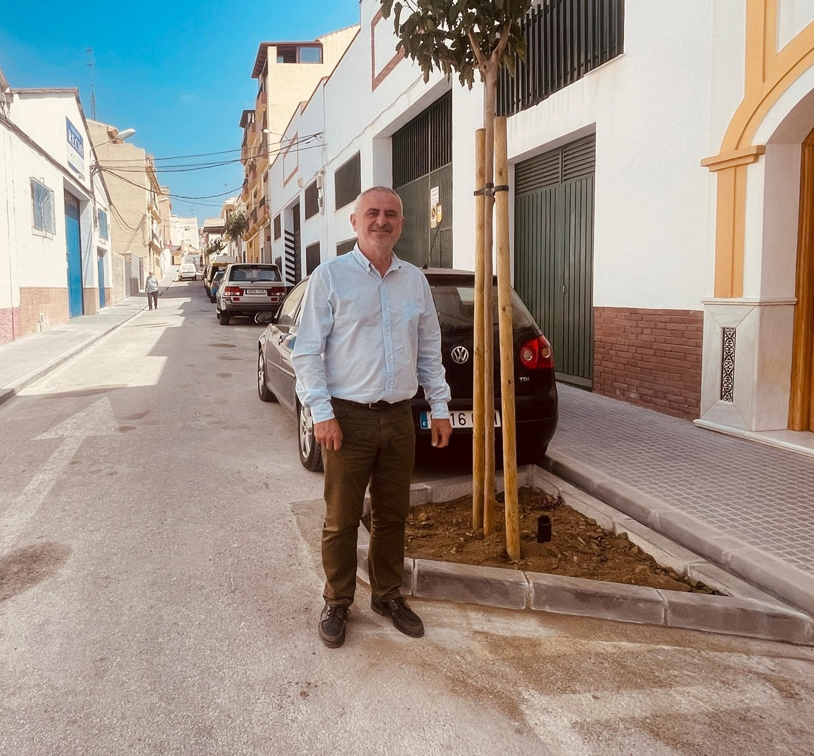 Jesús María Claros, concejal de Infraestructuras, en la calle Travesía Barrero de Capuchinos Jesús María Claros, concejal de Infraestructuras, en la calle Travesía Barrero de Capuchinos