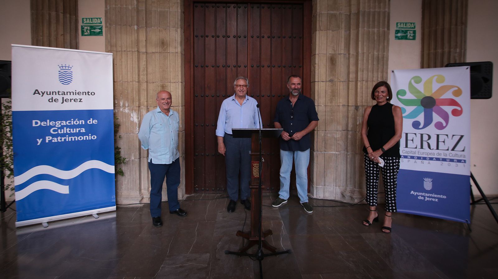 Paco Pérez Valencia presenta 'Teatro Principal' en los Claustros de Santo Domingo