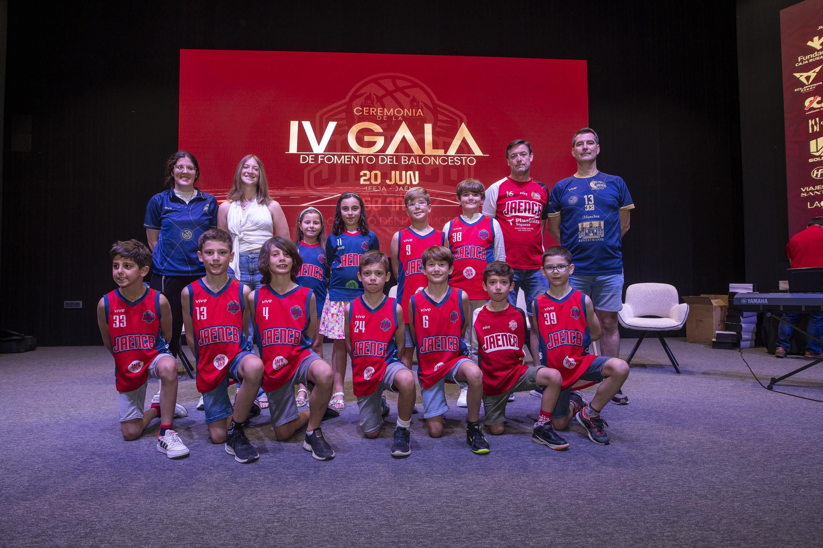 Valores y emoción en la IV Gala de Fomento del Baloncesto del Jaén CB, en imágenes