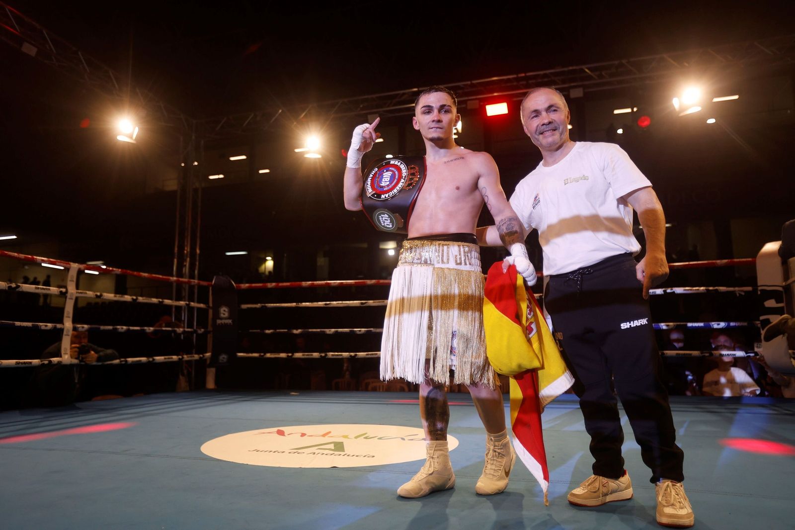 Las mejores fotos del debut profesional de Rafa Lozano Jr. ante Kervin Romero