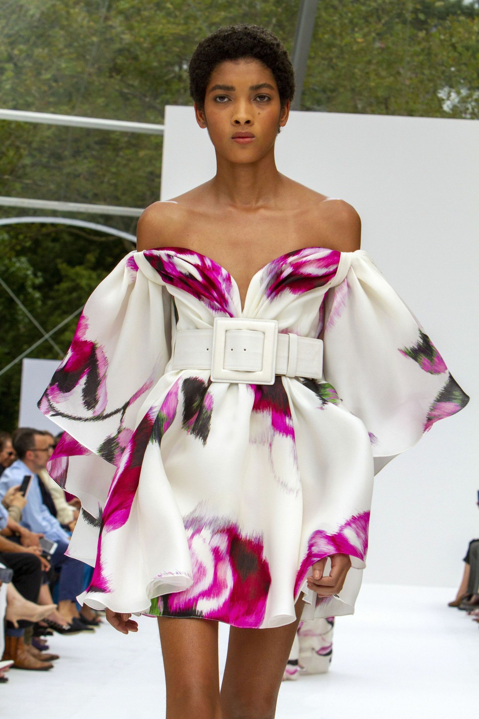 Carolina Herrera Primavera - Verano 2020, las fotos del desfile en la New York Fashion Week