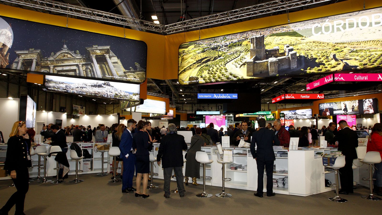 Expositor de la provincia de Córdoba en Fitur.