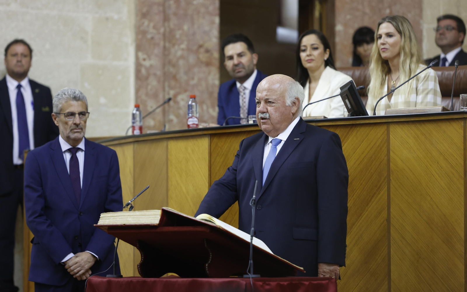 La constitución del Parlamento andaluz, todas las imágenes