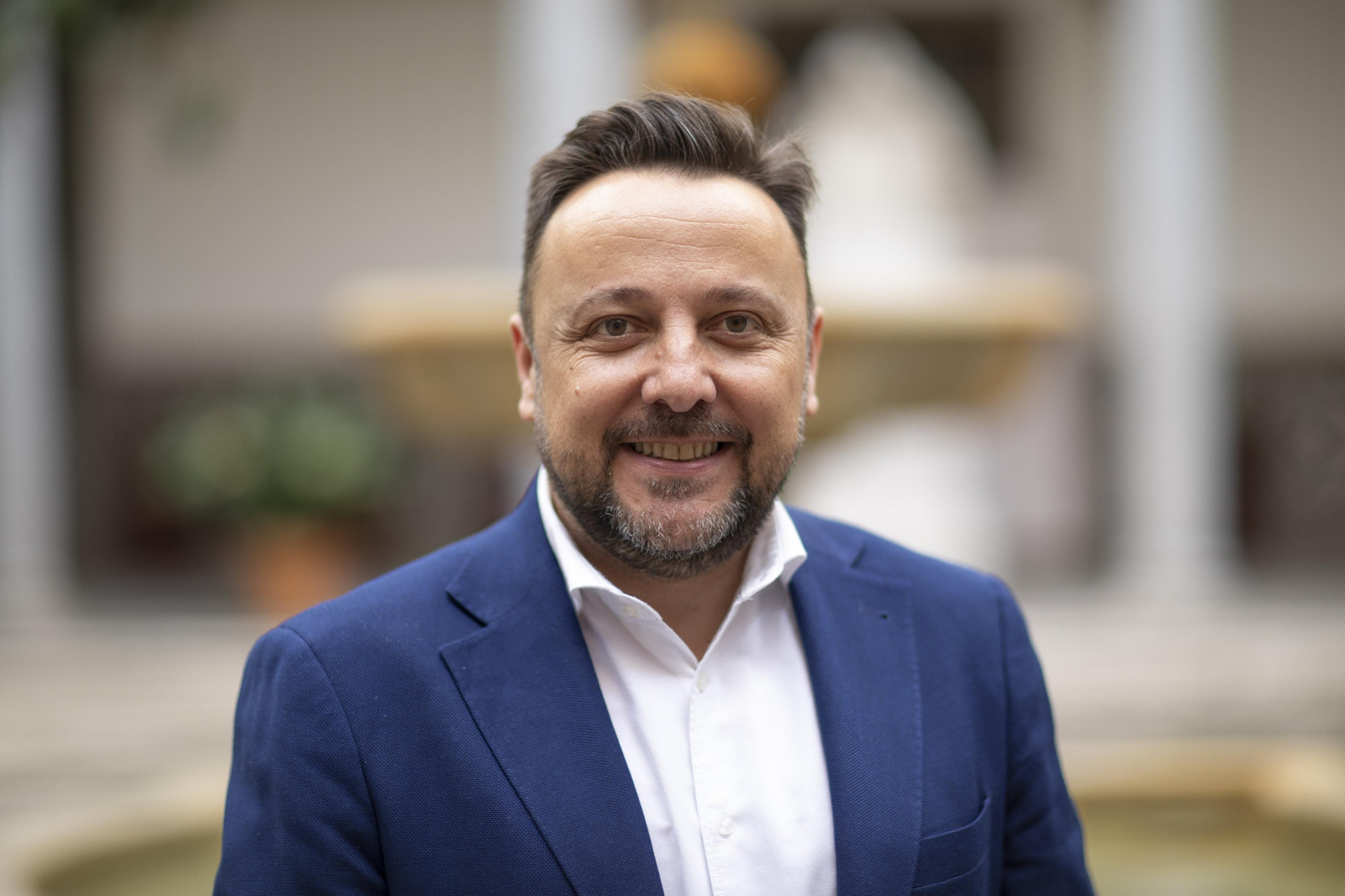 Este es el nuevo equipo de Gobierno del Ayuntamiento de Granada: todos los concejales y sus áreas