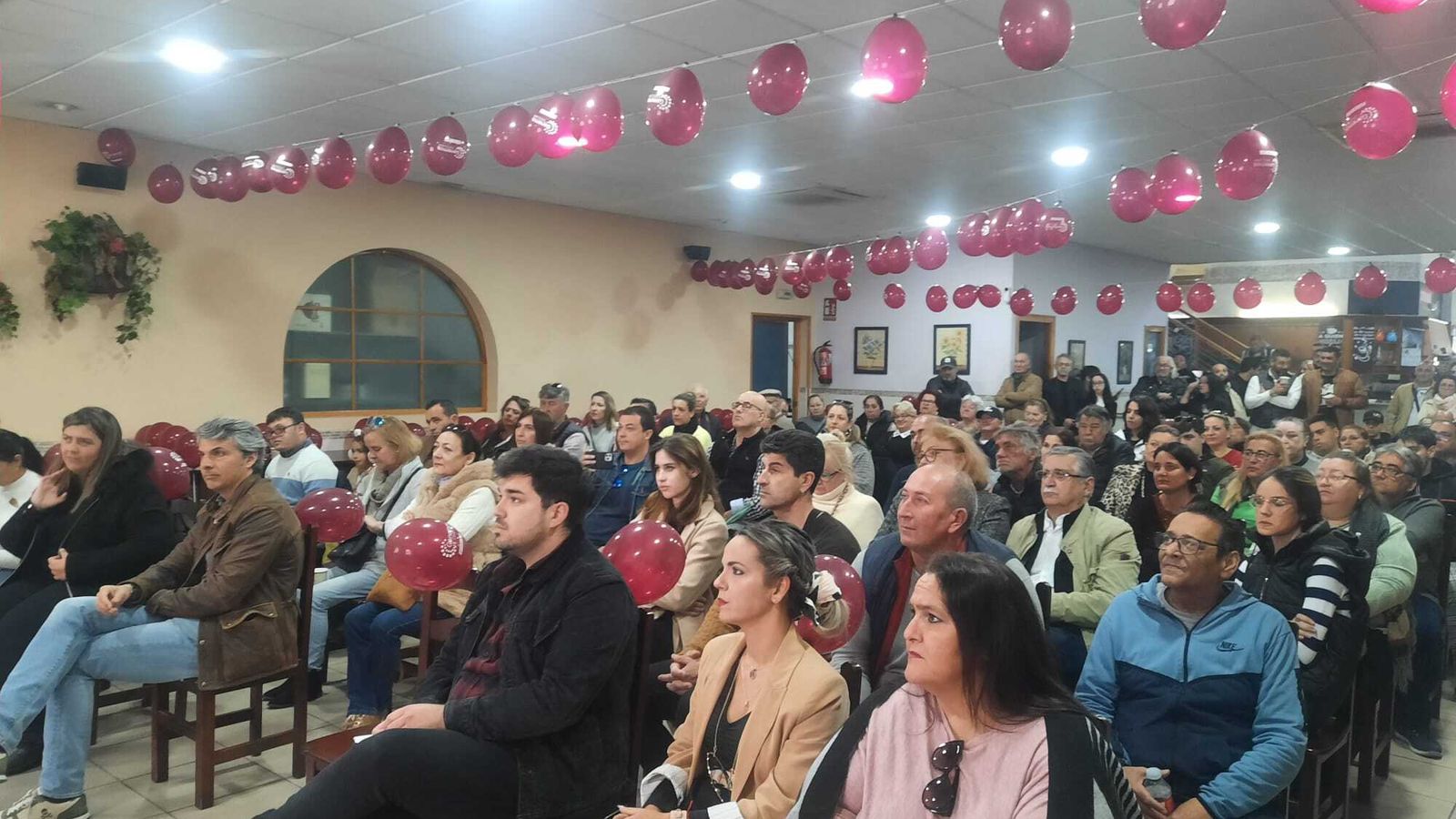 El público en la presentación de la candidatura.