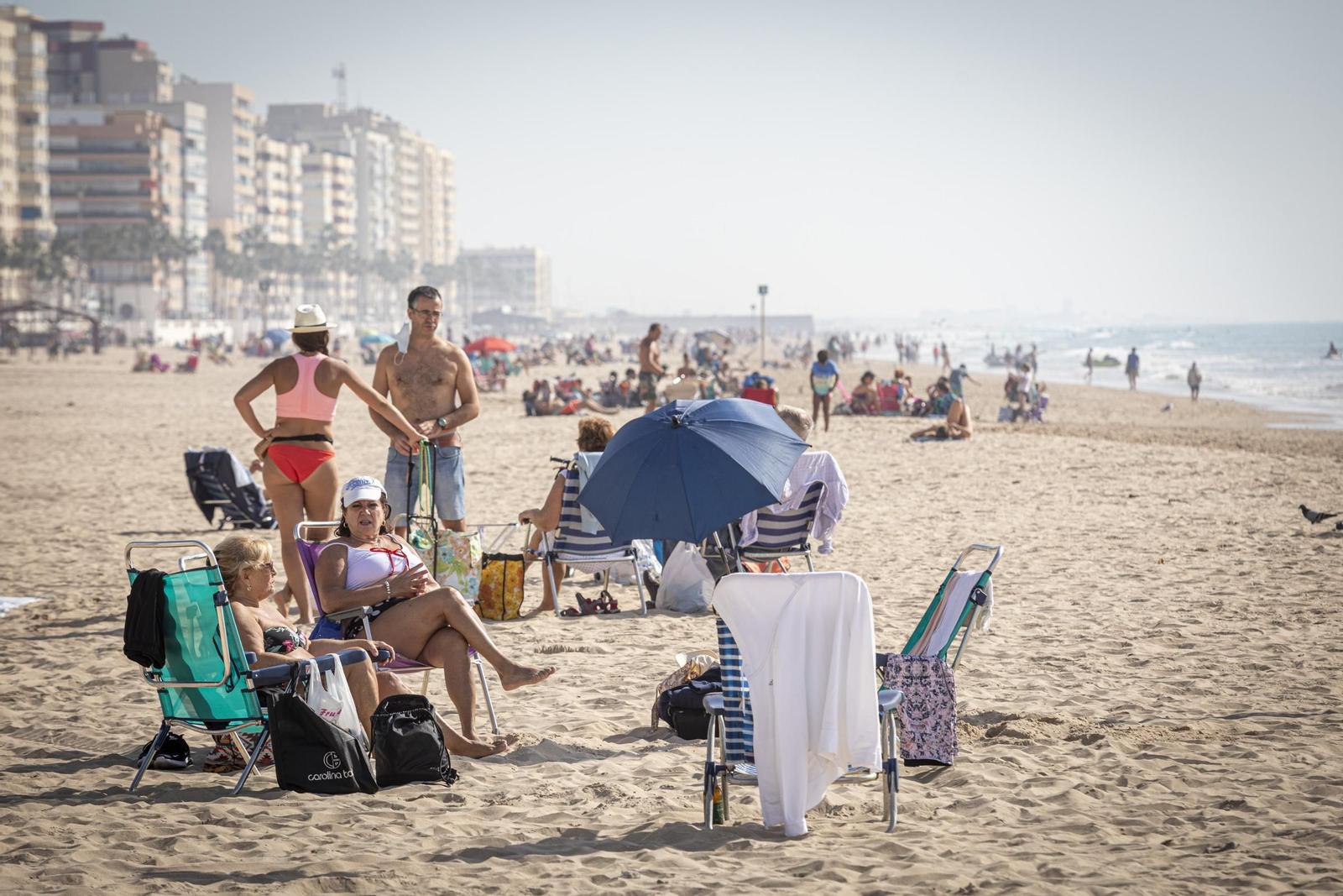 Imágenes: Así vive  Cádiz su primer puente en nivel 3