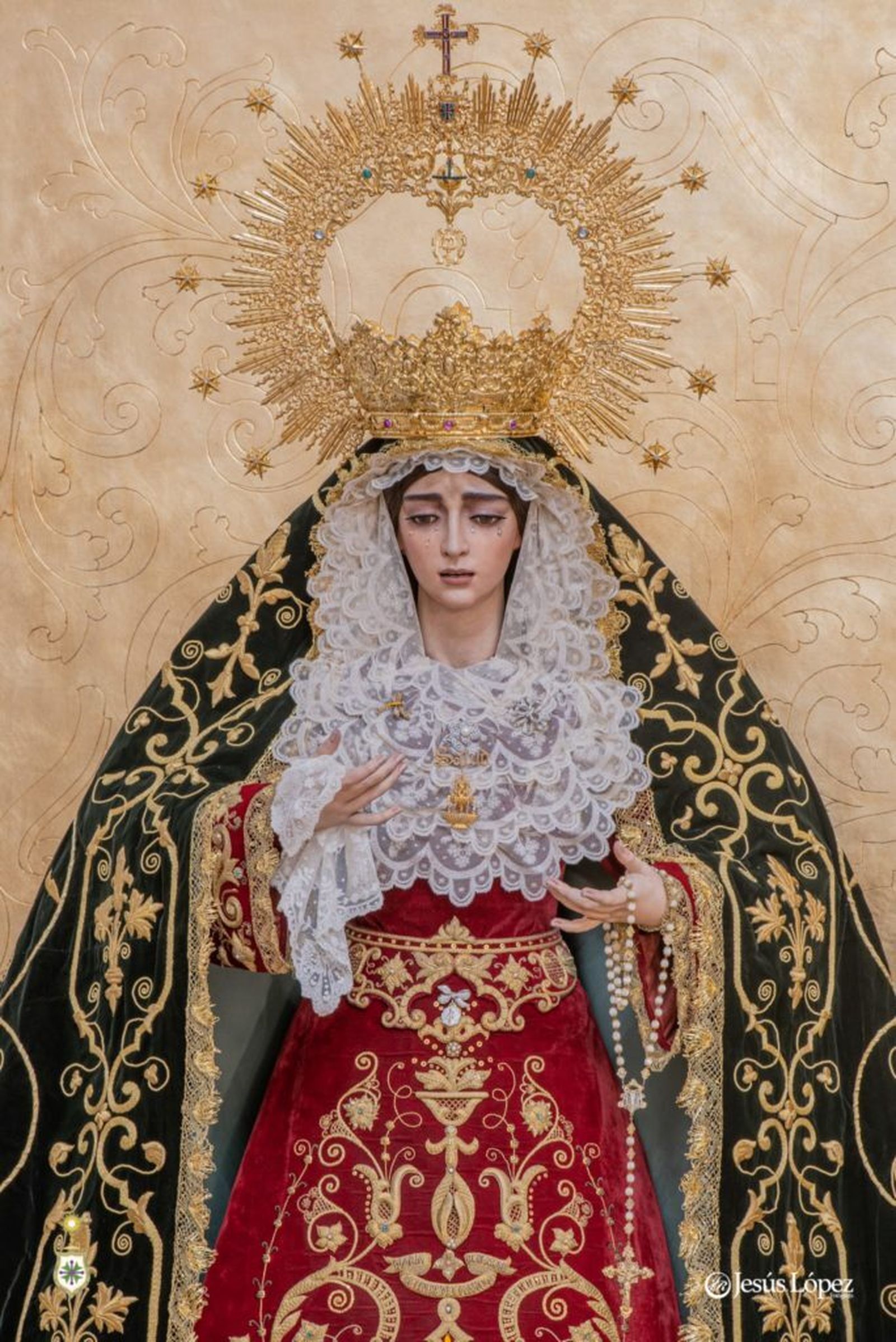 La Virgen de la Salud de nuevo en su altar