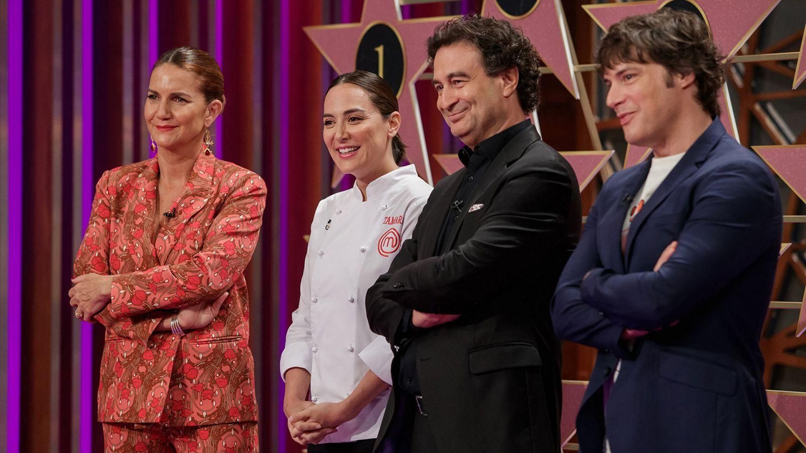 El jurado de 'MasterChef' con una de las ganadoras celebrities, Tamara Falcó