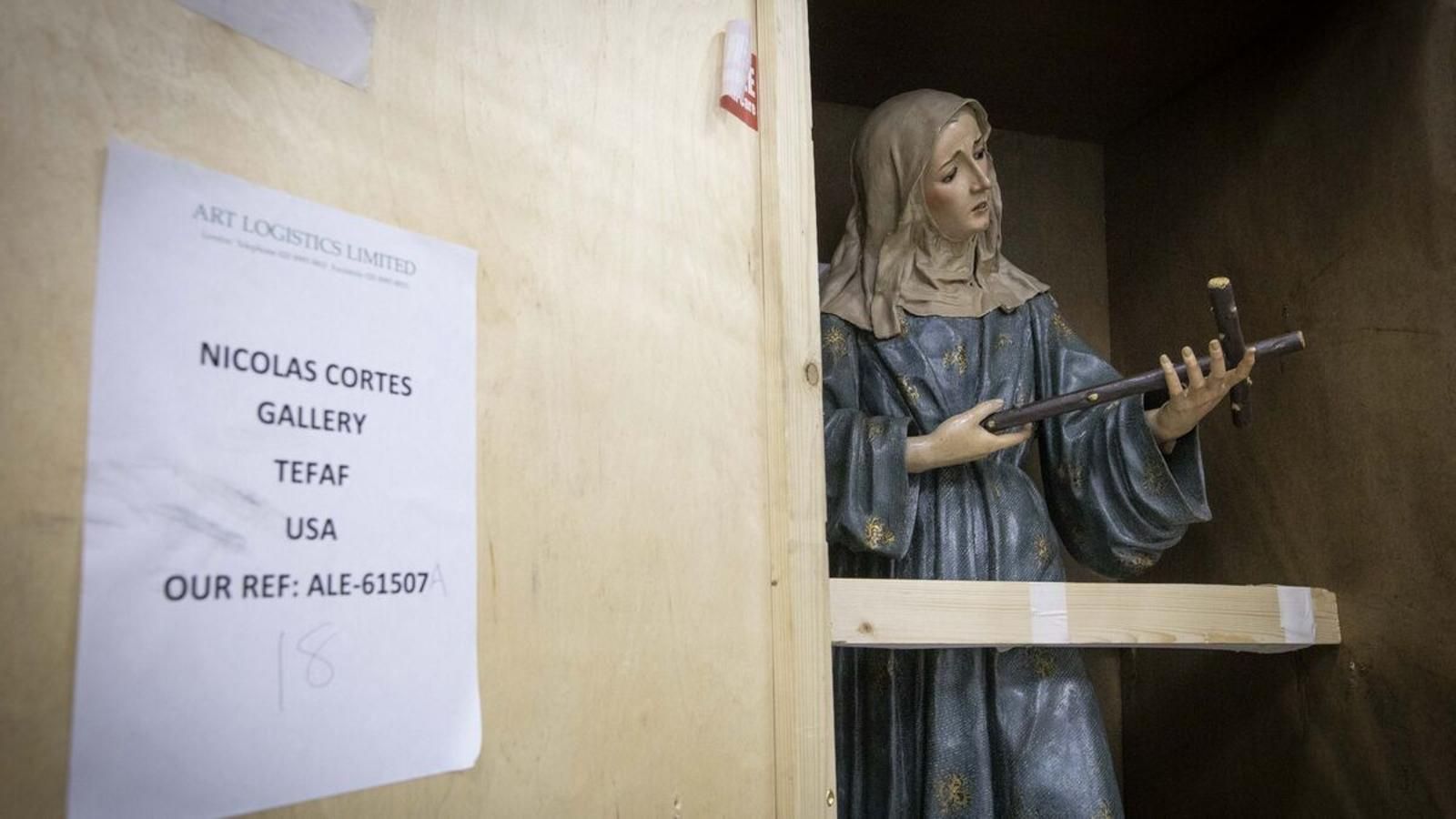 La talla de Santa Margarita de Cortona, en una caja
