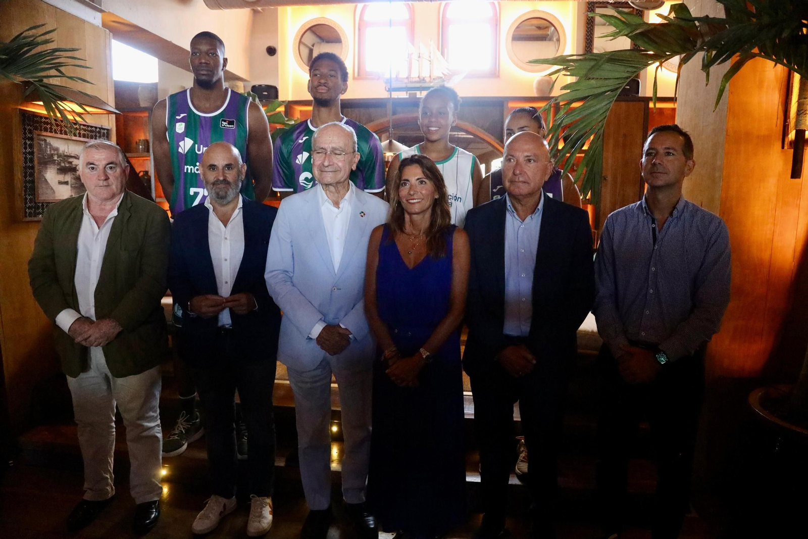 La presentación de las nuevas equipaciones del Unicaja, en fotos