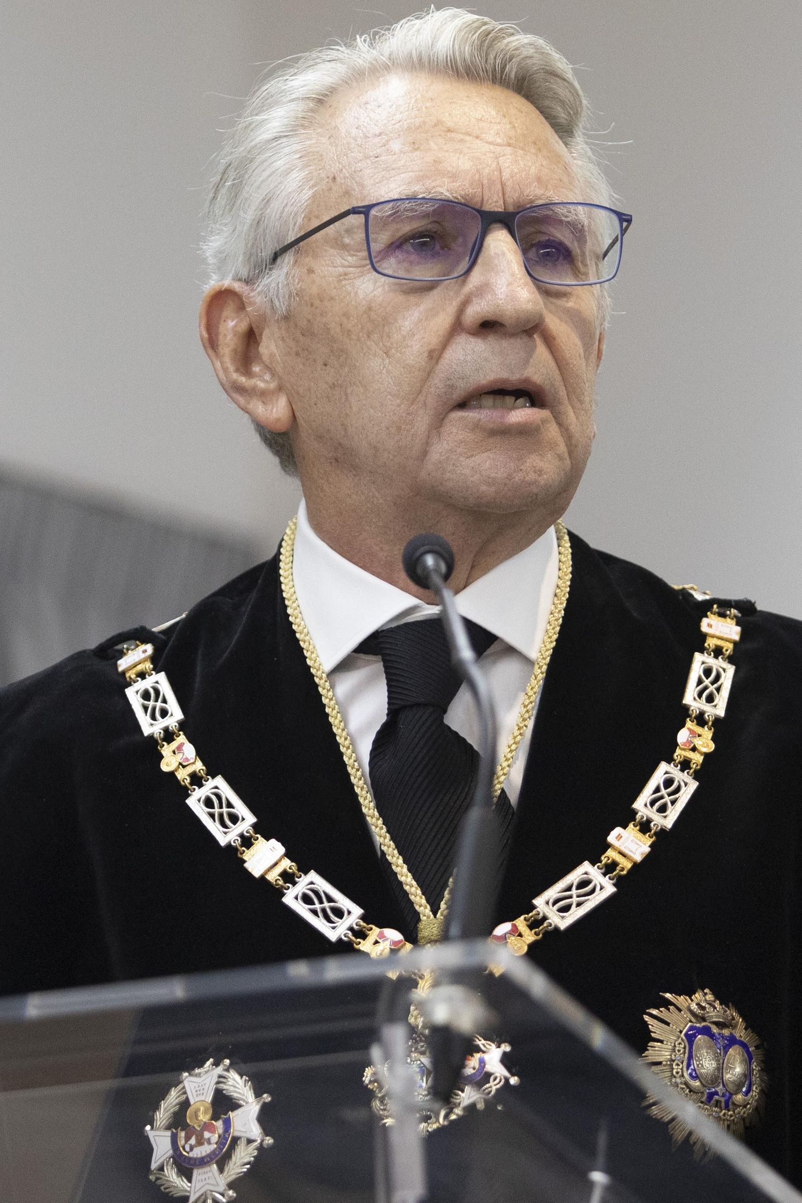 Fotos: Un homenaje del Colegio de Abogados por estar al servicio de la Abogacía de Granada